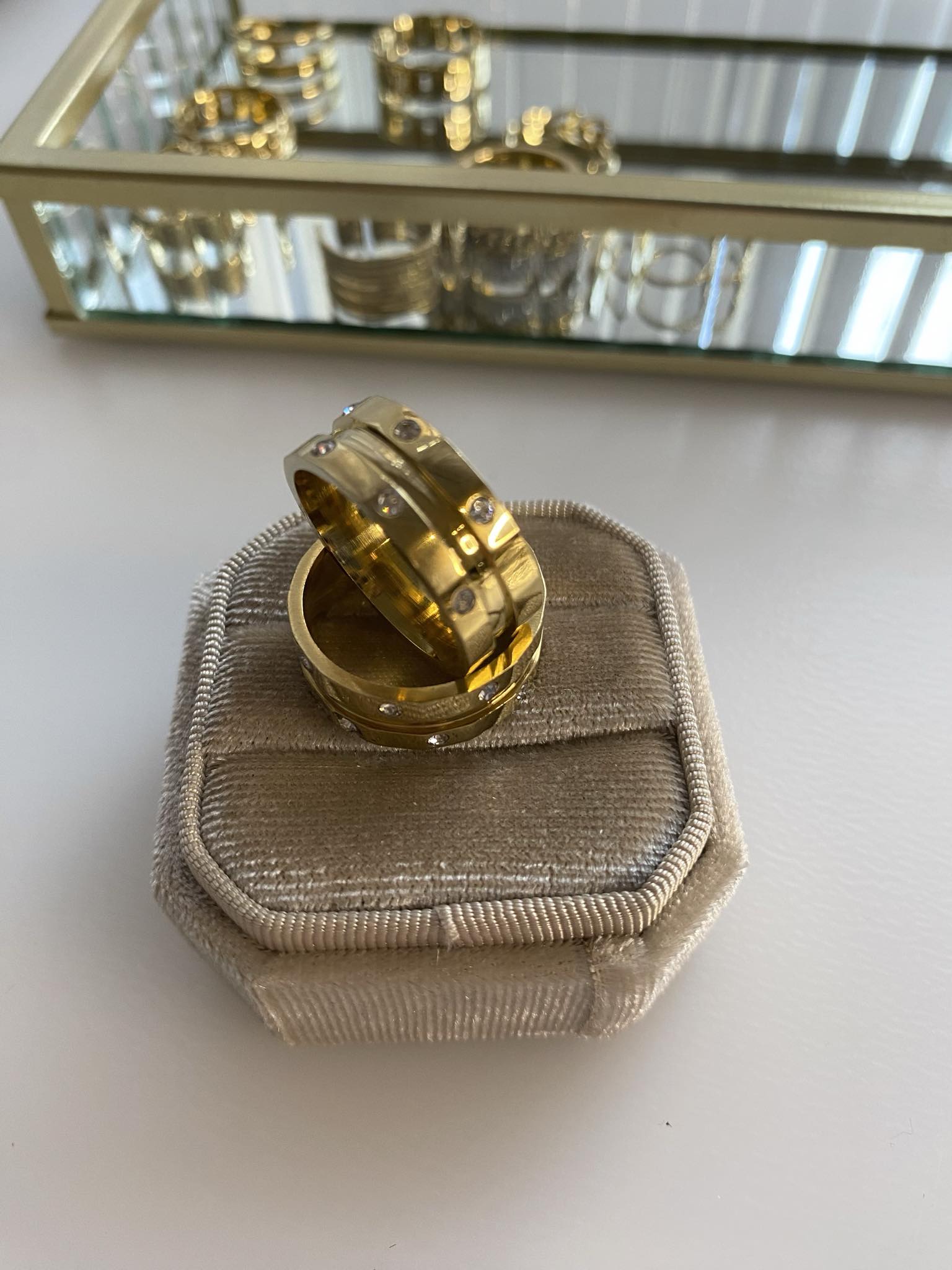 Pierścionek z cyrkoniami P20