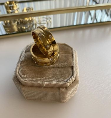 Pierścionek z cyrkoniami P20