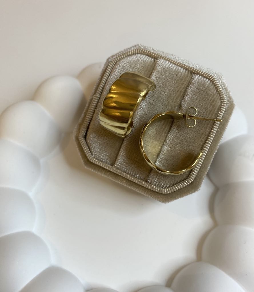 Kolczyki falowane półokrągłe K79